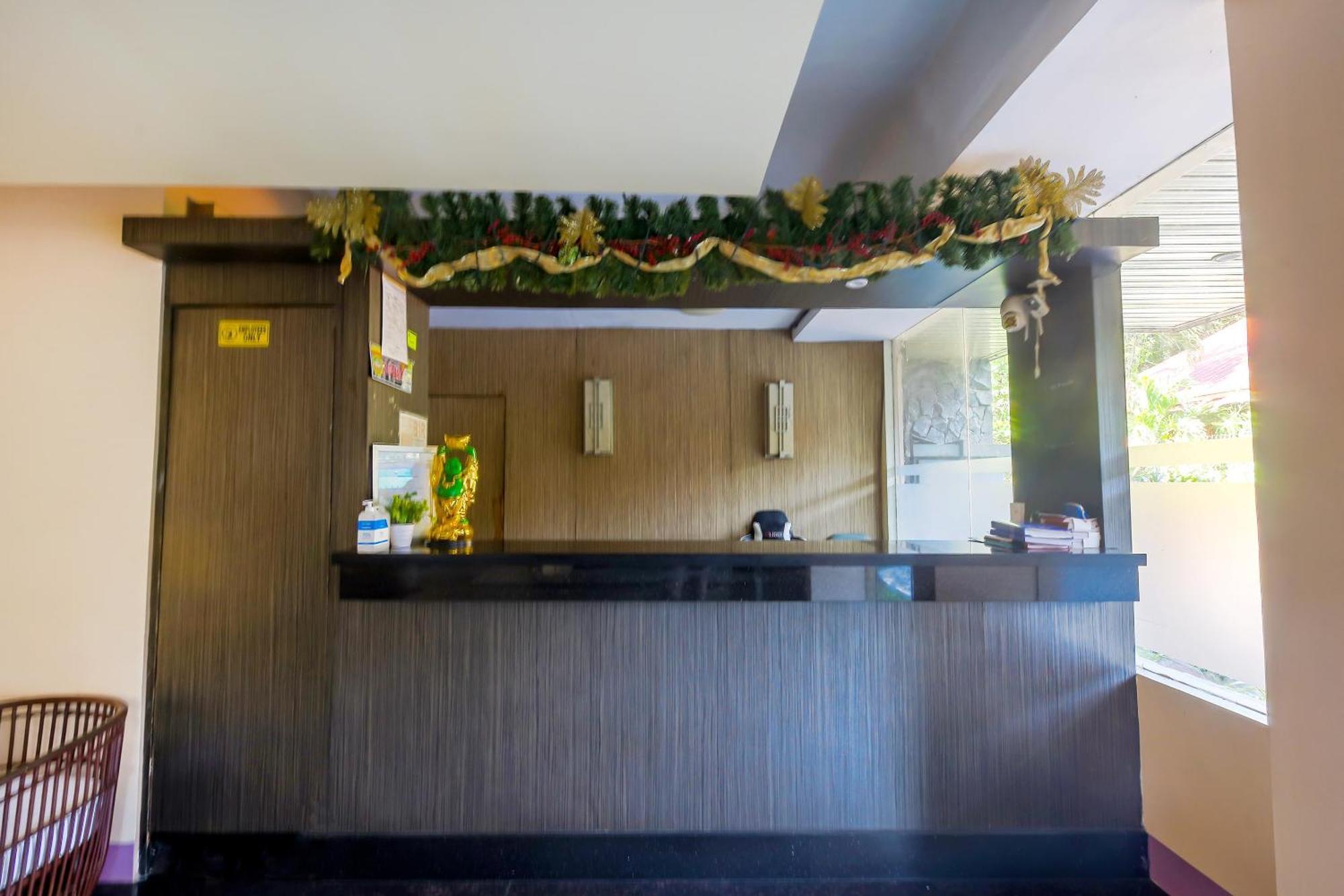 Cote D' Azure Hotel Las Piñas Buitenkant foto